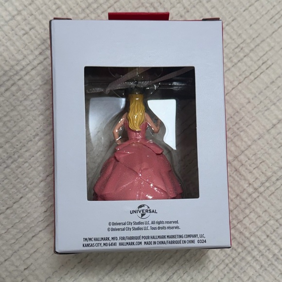 Hallmark Wicked Glinda Christmas Ornament Collectable (NWT) - Picture 3 of 11